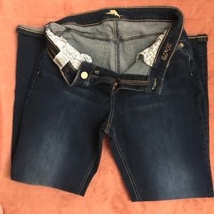 Tommy Bahama Slim Boyfriend Jean